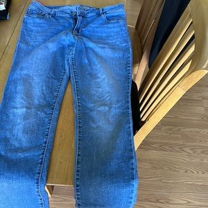 Old Navy Rock Star Jeans Size 14